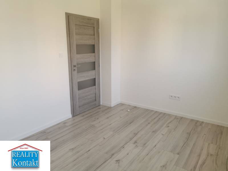 Kiadó 1 szobás lakás, 1 szobás lakás, Nové Zámky, Szlovákia