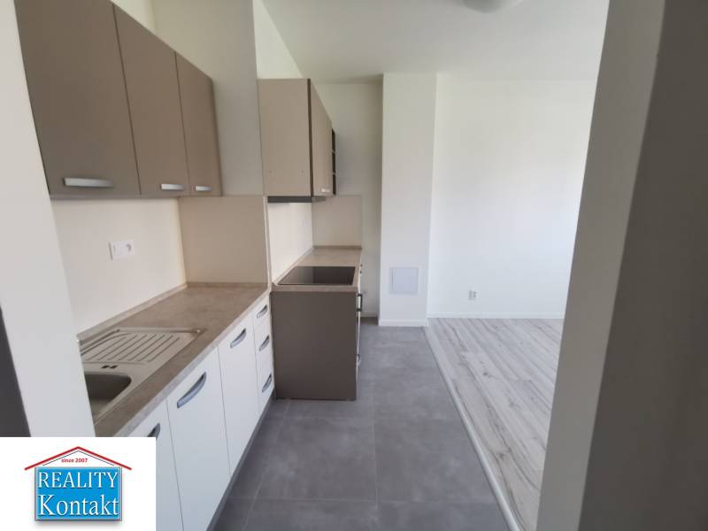 Kiadó 1 szobás lakás, 1 szobás lakás, Nové Zámky, Szlovákia