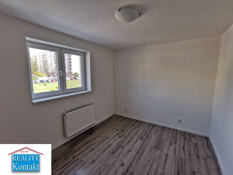 Kiadó 1 szobás lakás, 1 szobás lakás, Nové Zámky, Szlovákia