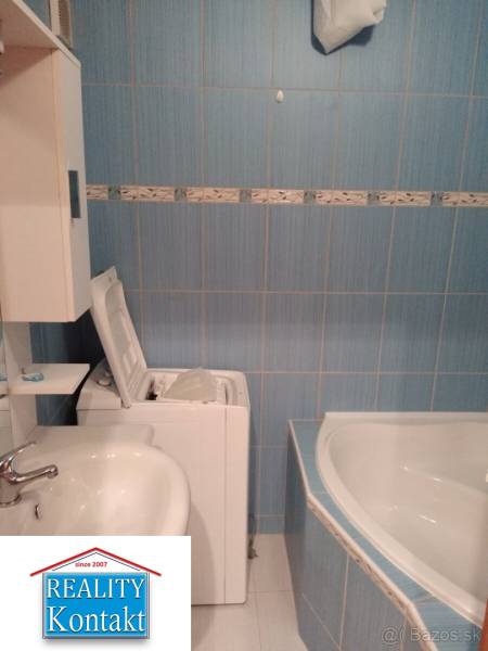 Kiadó 1 szobás lakás, 1 szobás lakás, Nové Zámky, Szlovákia