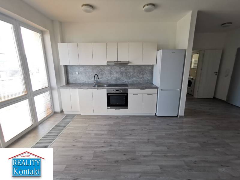 Kiadó 3 szobás lakás, 3 szobás lakás, Nové Zámky, Szlovákia