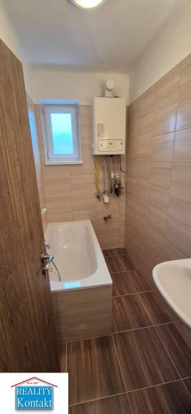 Kiadó 2 szobás lakás, 2 szobás lakás, Centrum, Nové Zámky, Szlovákia