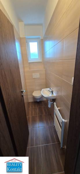 Kiadó 2 szobás lakás, 2 szobás lakás, Centrum, Nové Zámky, Szlovákia