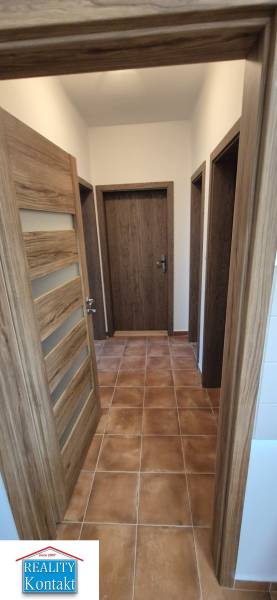 Kiadó 2 szobás lakás, 2 szobás lakás, Centrum, Nové Zámky, Szlovákia