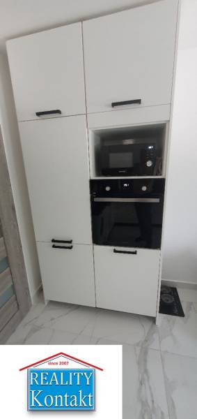 1 szobás lakás, kiadó, Nové Zámky, Szlovákia