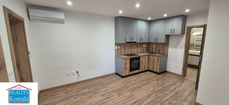 Kiadó 1 szobás lakás, 1 szobás lakás, Nové Zámky, Szlovákia