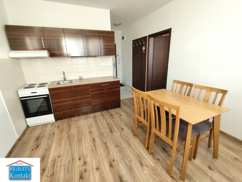 Kiadó 1 szobás lakás, 1 szobás lakás, Nové Zámky, Szlovákia