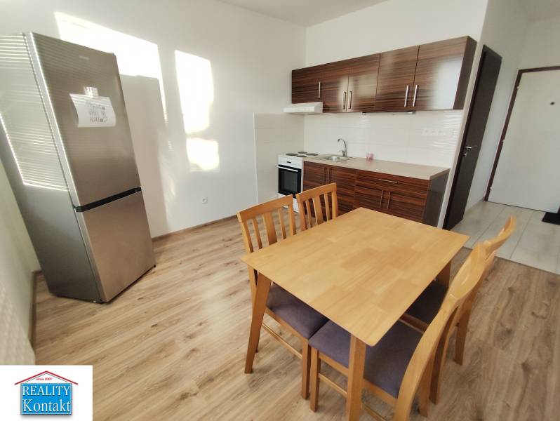 Kiadó 1 szobás lakás, 1 szobás lakás, Nové Zámky, Szlovákia