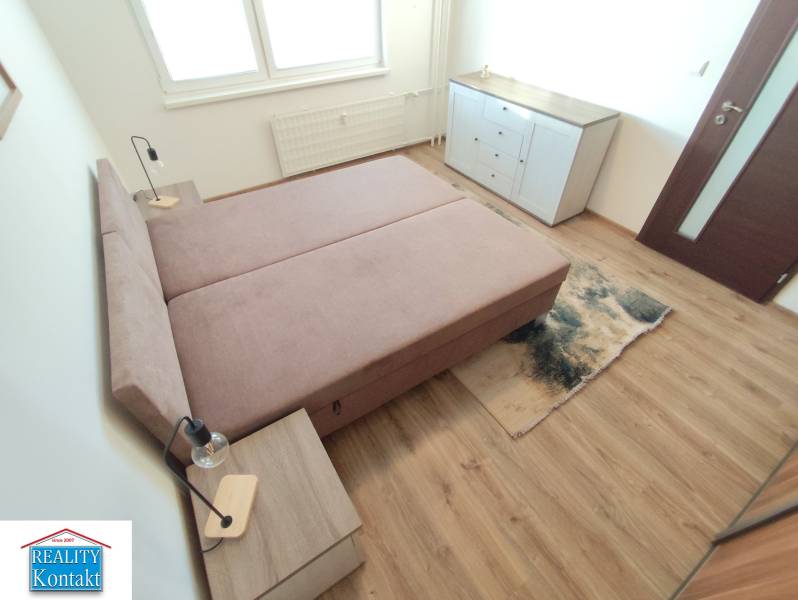 Kiadó 1 szobás lakás, 1 szobás lakás, Nové Zámky, Szlovákia