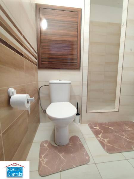 Kiadó 1 szobás lakás, 1 szobás lakás, Nové Zámky, Szlovákia