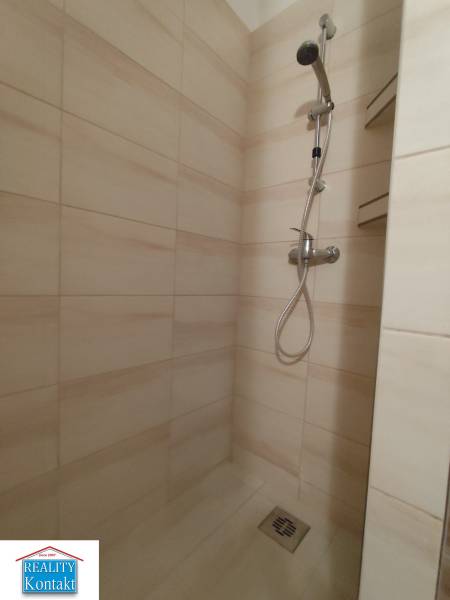 Kiadó 1 szobás lakás, 1 szobás lakás, Nové Zámky, Szlovákia