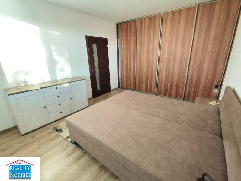 Kiadó 1 szobás lakás, 1 szobás lakás, Nové Zámky, Szlovákia