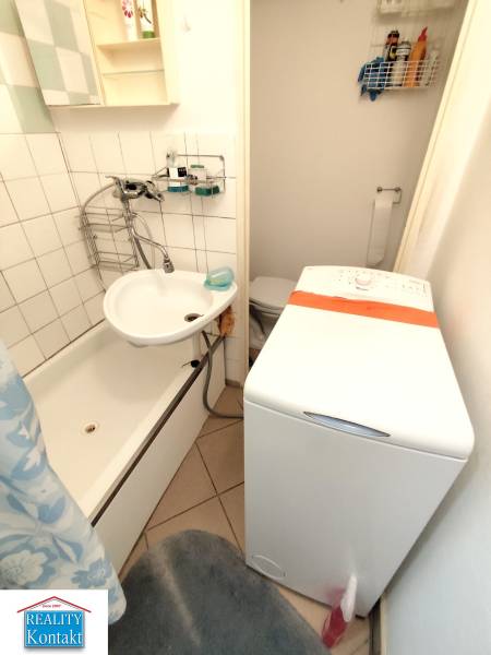 Kiadó 1 szobás lakás, 1 szobás lakás, Nové Zámky, Szlovákia