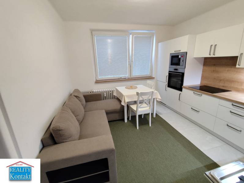 Kiadó 1 szobás lakás, 1 szobás lakás, Nové Zámky, Szlovákia