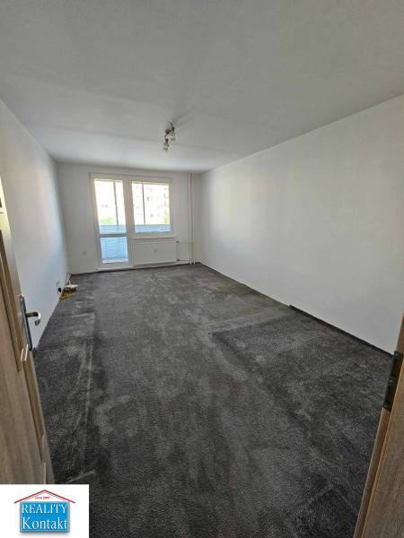 Kiadó 1 szobás lakás, 1 szobás lakás, Nové Zámky, Szlovákia