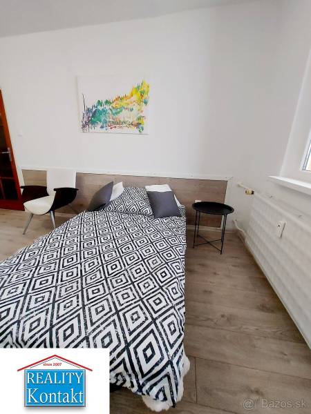 Kiadó 1 szobás lakás, 1 szobás lakás, Nové Zámky, Szlovákia