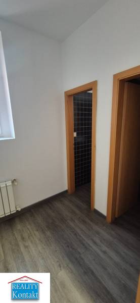 Kiadó Irodahelység, Irodahelység, Nové Zámky, Szlovákia