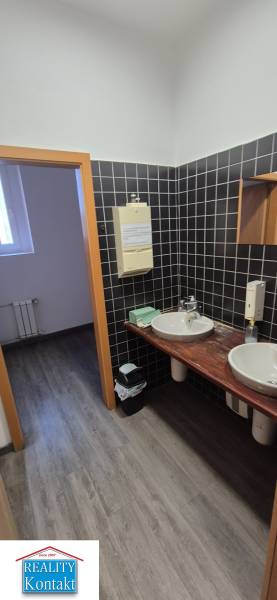 Kiadó Irodahelység, Irodahelység, Nové Zámky, Szlovákia