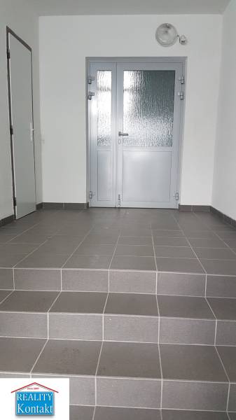 Eladó Garzonlakás, Garzonlakás, Nové Zámky, Szlovákia
