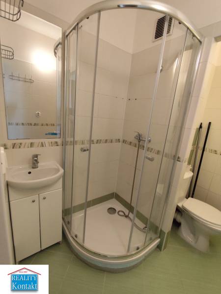 Kiadó 1 szobás lakás, 1 szobás lakás, Nové Zámky, Szlovákia
