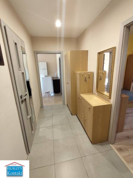 Kiadó 3 szobás lakás, 3 szobás lakás, Nové Zámky, Szlovákia