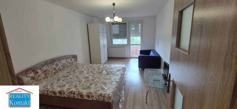 Kiadó 1 szobás lakás, 1 szobás lakás, Nové Zámky, Szlovákia