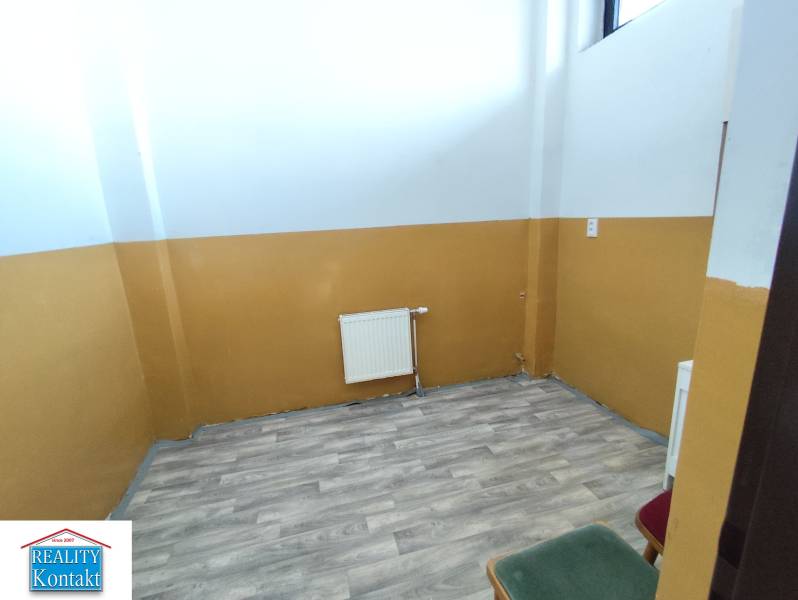 Kiadó Üzlethelység, Üzlethelység, Nové Zámky, Szlovákia