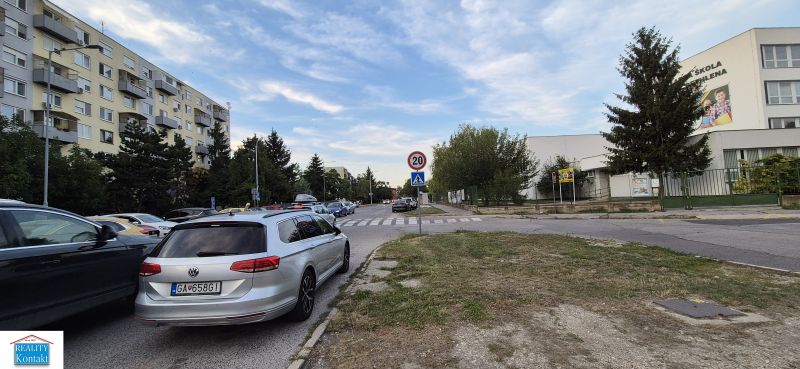 Kiadó 2 szobás lakás, 2 szobás lakás, G. Bethlena, Nové Zámky, Szlovák