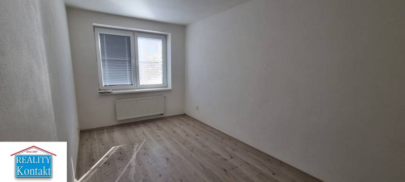 Kiadó 3 szobás lakás, 3 szobás lakás, Nové Zámky, Szlovákia