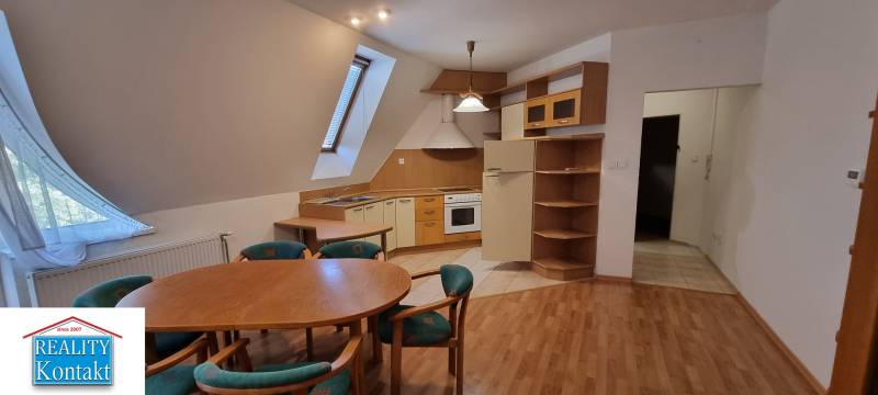 Kiadó 3 szobás lakás, 3 szobás lakás, Nové Zámky, Szlovákia