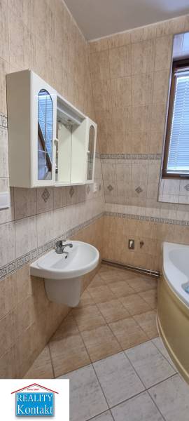 Kiadó 3 szobás lakás, 3 szobás lakás, Nové Zámky, Szlovákia