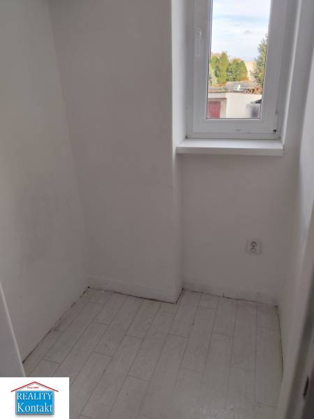 Kiadó 2 szobás lakás, 2 szobás lakás, Nové Zámky, Szlovákia