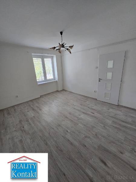 Kiadó 2 szobás lakás, 2 szobás lakás, Nové Zámky, Szlovákia