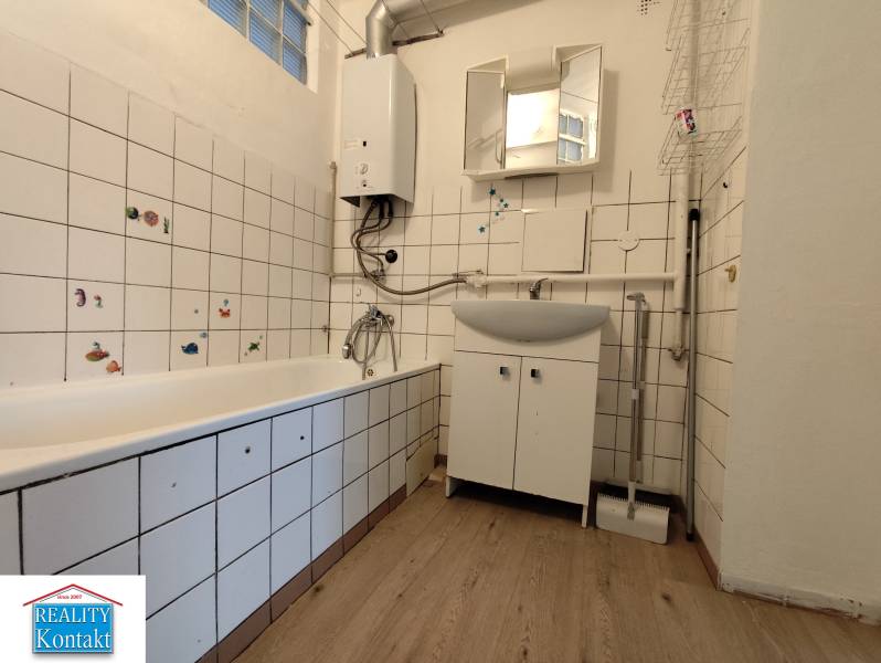 Kiadó 2 szobás lakás, 2 szobás lakás, Nové Zámky, Szlovákia