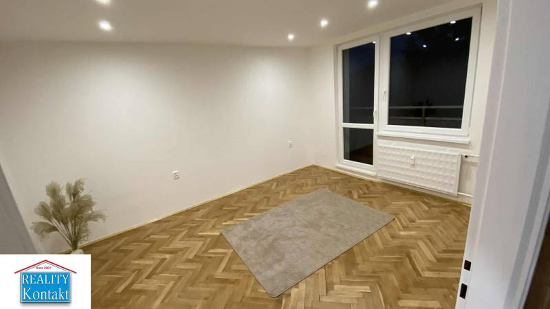 Kiadó 1 szobás lakás, 1 szobás lakás, Nové Zámky, Szlovákia