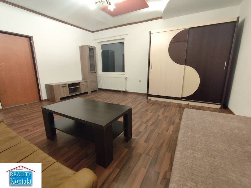 Kiadó 2 szobás lakás, 2 szobás lakás, Nové Zámky, Szlovákia