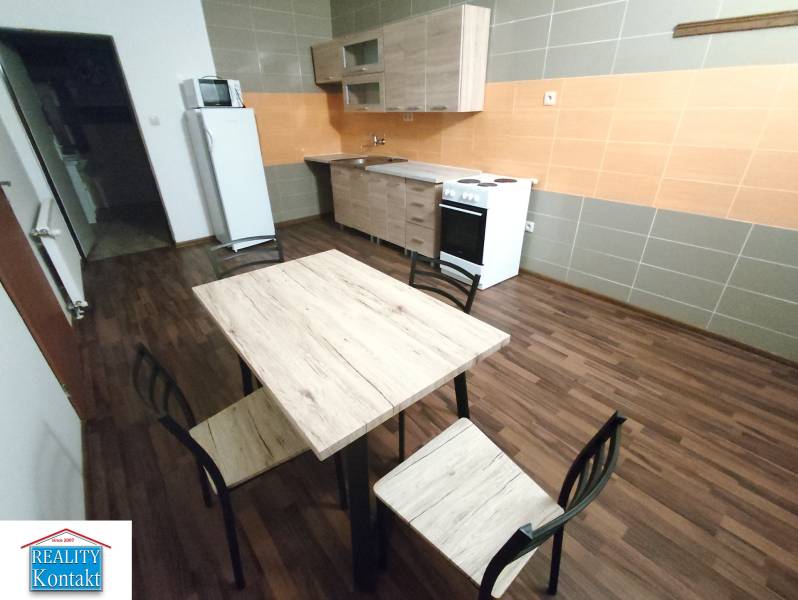 Kiadó 2 szobás lakás, 2 szobás lakás, Nové Zámky, Szlovákia