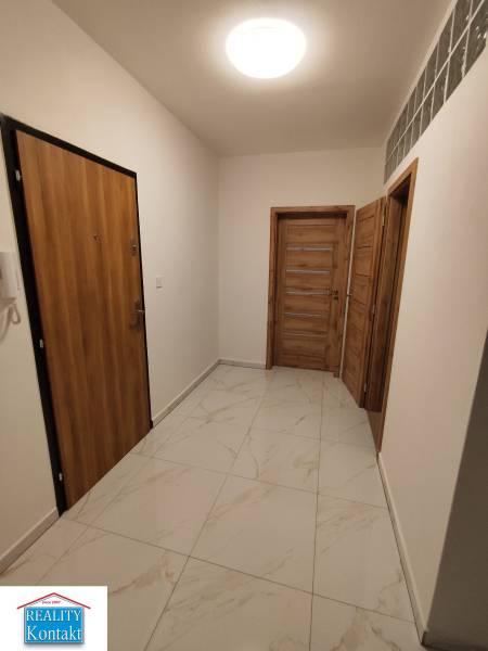 Kiadó 3 szobás lakás, 3 szobás lakás, Nové Zámky, Szlovákia