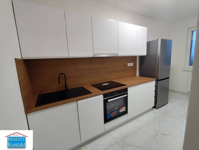 Kiadó 3 szobás lakás, 3 szobás lakás, Nové Zámky, Szlovákia