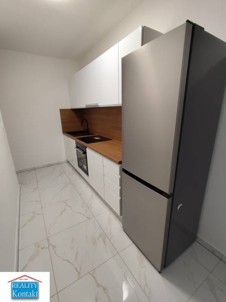 Kiadó 3 szobás lakás, 3 szobás lakás, Nové Zámky, Szlovákia