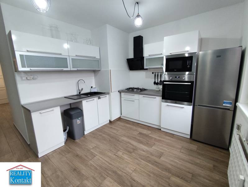 Kiadó 2 szobás lakás, 2 szobás lakás, Nové Zámky, Szlovákia