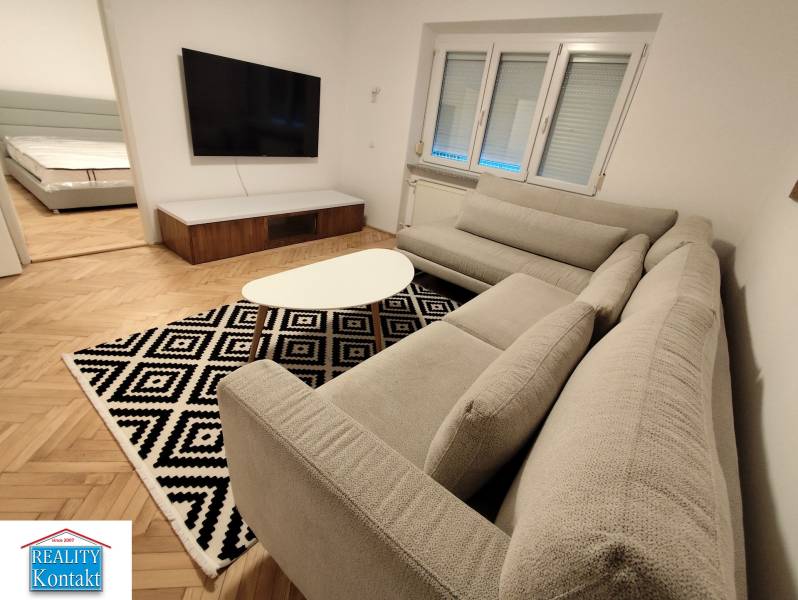 Kiadó 2 szobás lakás, 2 szobás lakás, Nové Zámky, Szlovákia