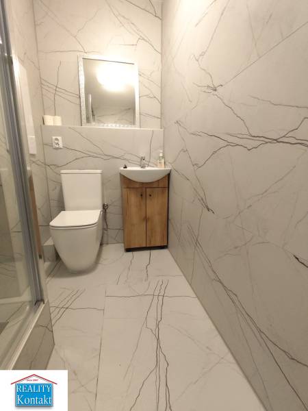 Kiadó 1 szobás lakás, 1 szobás lakás, Nové Zámky, Szlovákia