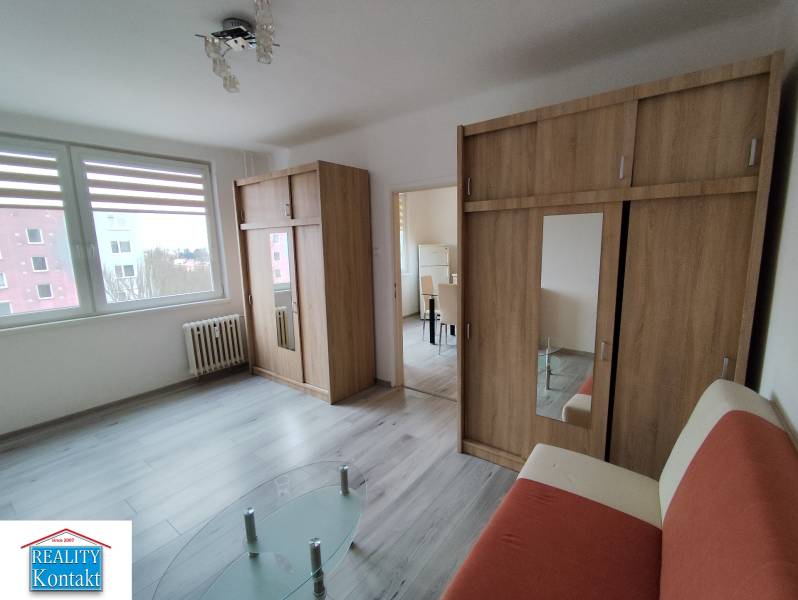 Kiadó 1 szobás lakás, 1 szobás lakás, Nové Zámky, Szlovákia