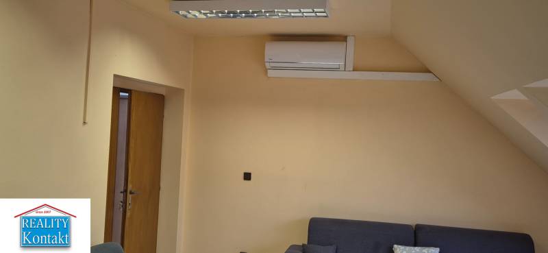 Kiadó Irodahelység, Irodahelység, Centrum, Nové Zámky, Szlovákia