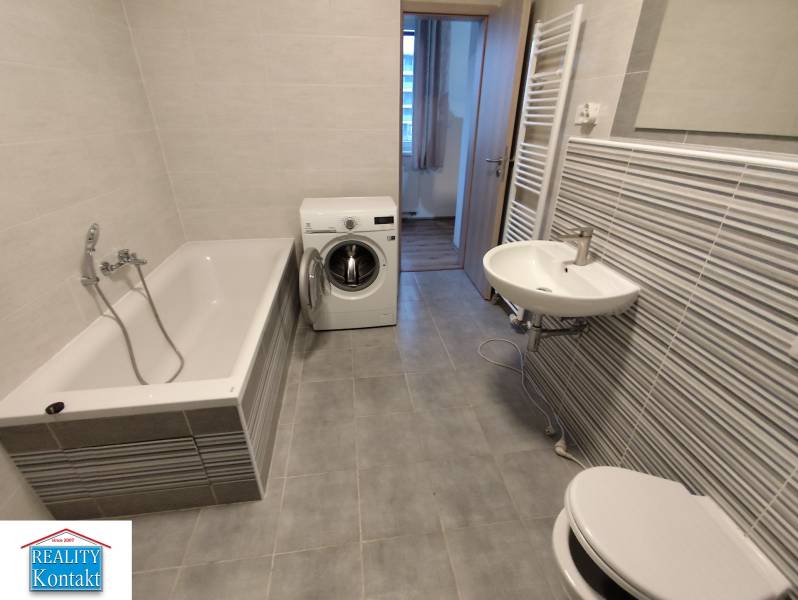 Kiadó 2 szobás lakás, 2 szobás lakás, Nové Zámky, Szlovákia