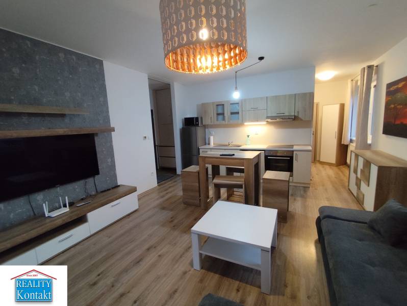 Kiadó 2 szobás lakás, 2 szobás lakás, Nové Zámky, Szlovákia