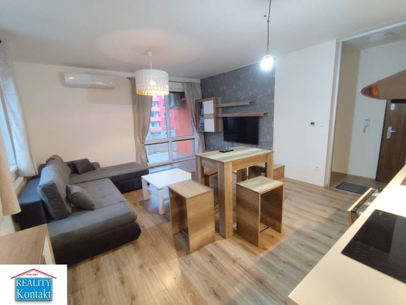 Kiadó 2 szobás lakás, 2 szobás lakás, Nové Zámky, Szlovákia