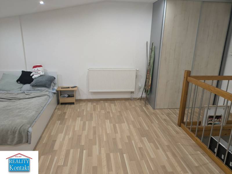 Kiadó 1 szobás lakás, 1 szobás lakás, Nové Zámky, Szlovákia