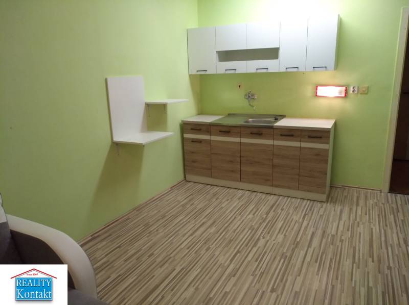 Kiadó Garzonlakás, Garzonlakás, Nové Zámky, Szlovákia